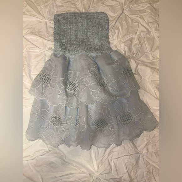 She’s Elegant 🩵Top - Picture 3 of 5